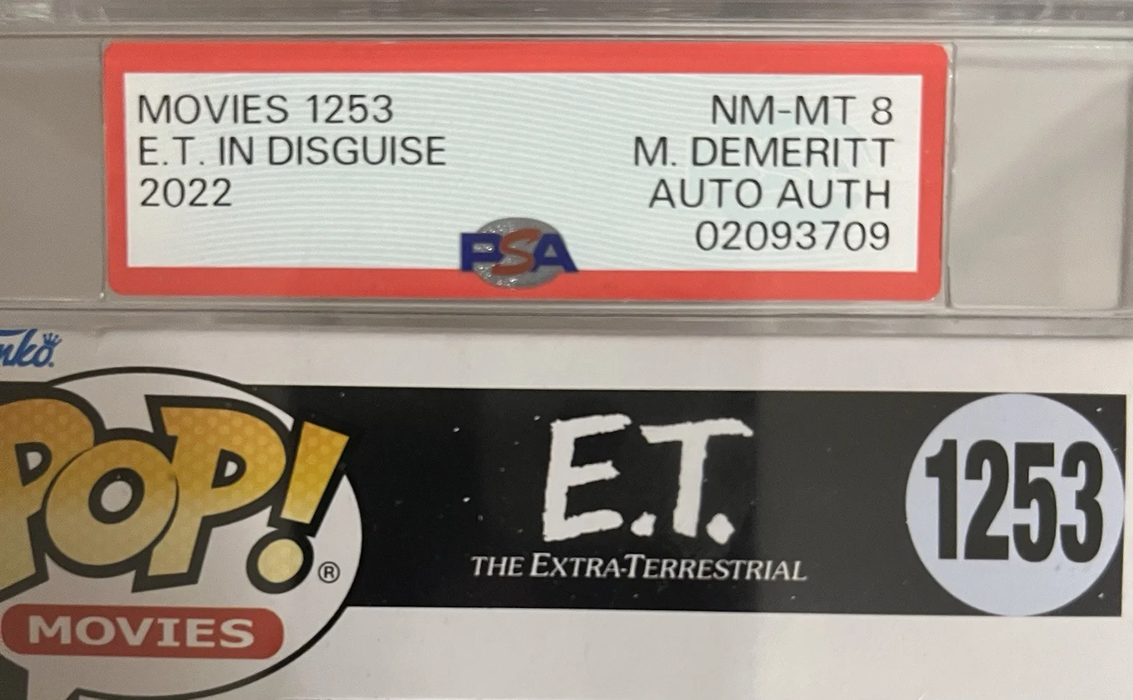 Matthew Demeritt — E.T. #1253 E.T. in Disguise Funko Pop! Signed by Matthew Demeritt / PSA NM-M 8, изображение 2