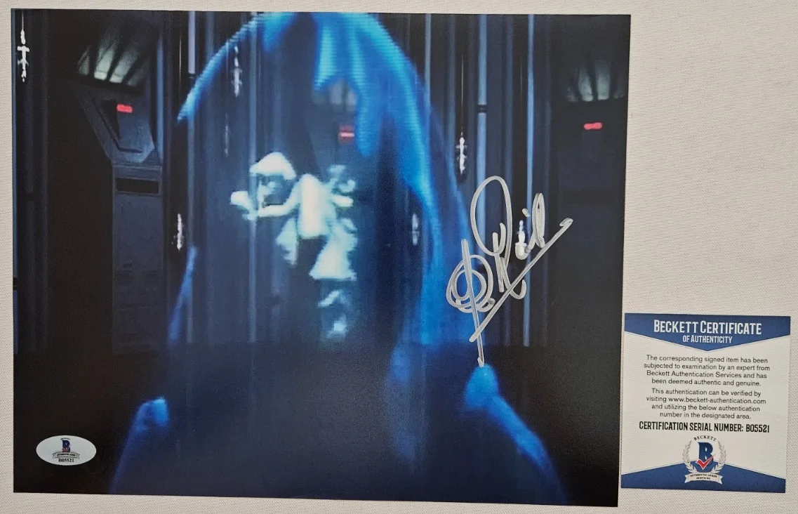 Clive Revill — Clive Revill signed 8x10 Photo w/ Beckett CoA, Star Wars Empire Strikes Back