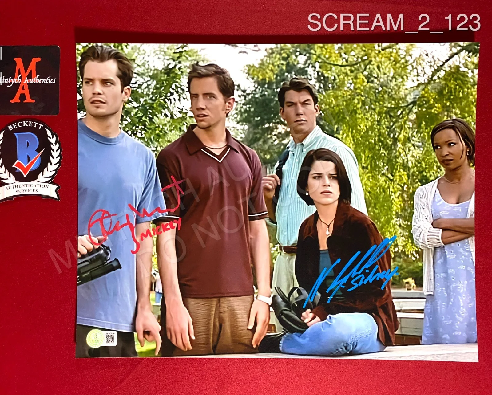 Timothy Olyphant, Neve Campbell — Neve Campbell Timothy Olyphant dual signed 11x14 photo Scream 2 Beckett COA