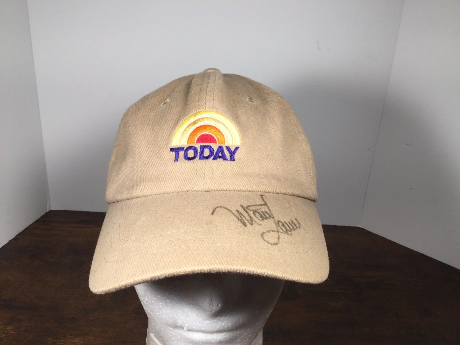 Matt Lauer — Vtg Matt Lauer Autographed Baseball Cap The Today Show Signed