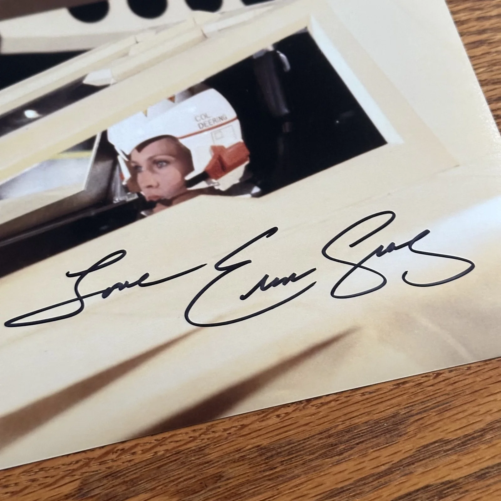 Erin Gray — Erin Gray Signed 8x10 Photo Buck Rogers, Silver Spoons Actress Autograph, image 2