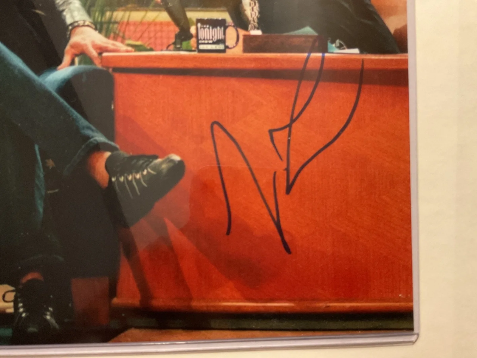 Jay Leno — Jay Leno Hand Signed 8x10 Photo (Dennis Rodman on show) w/ C.O.A., image 4