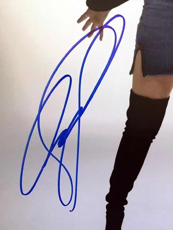 AMBER TAMBLYN SIGNED AUTOGRAPHED 11x14 PHOTO VERY PRETTY PSA/DNA, image 2