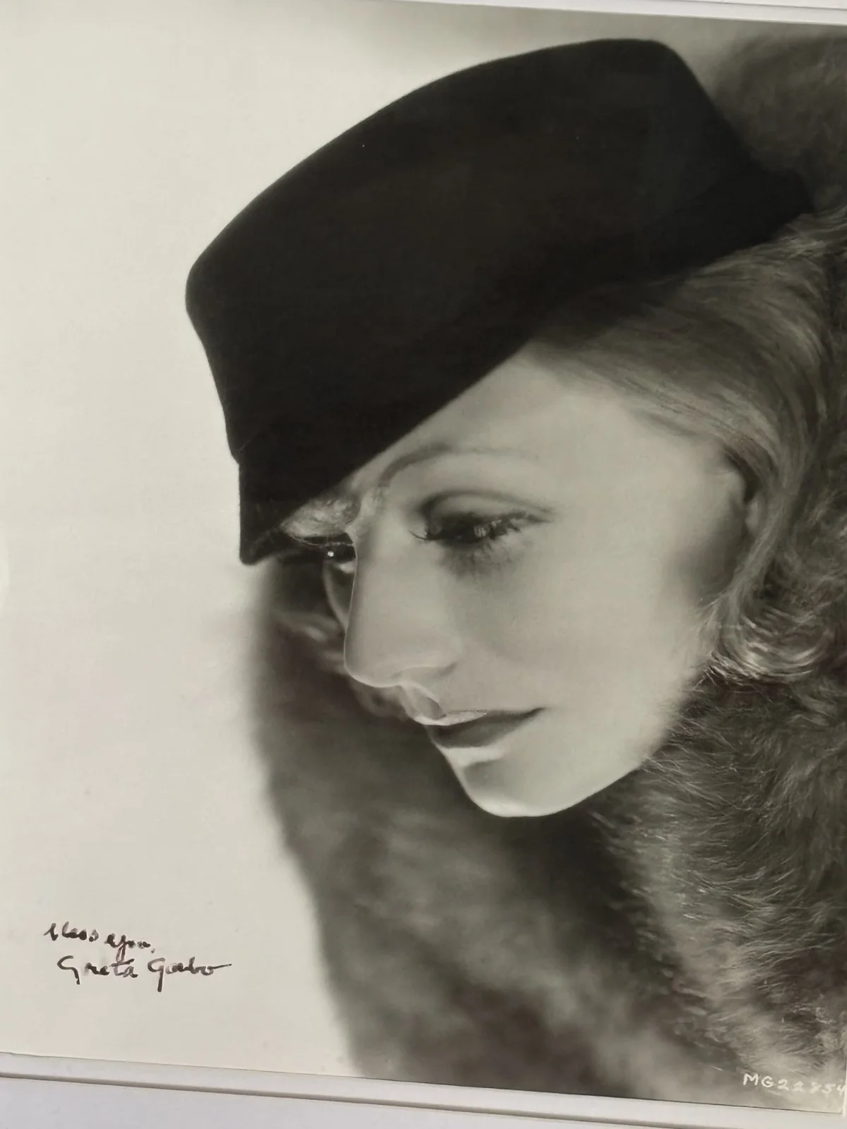 Greta Garbo — Greta Garbo, (Clarence Sinclair Bull), Signed Autographed 10x13 Photo, image 5