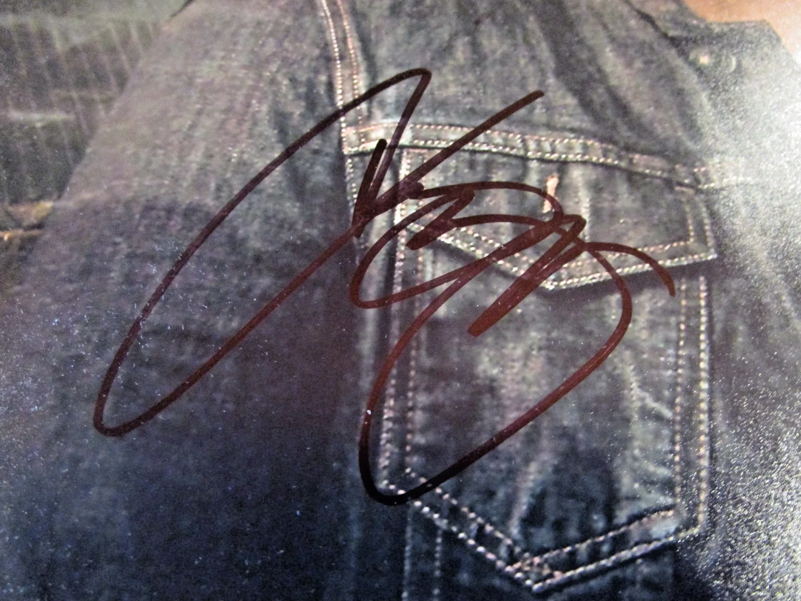 CHRIS YOUNG COUNTRY MUSIC SIGNED 8X10 MATTE PHOTO (B), изображение 2
