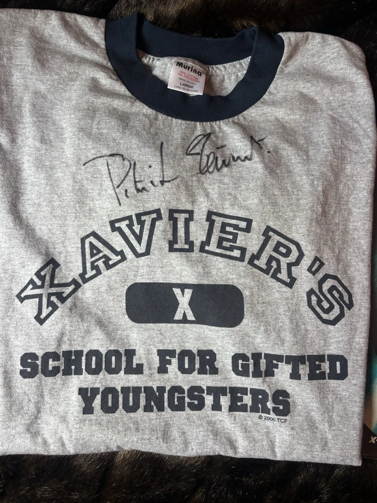 Patrick Stewart — Patrick Stewart Professor X X-Men Autographed Signed T-Shirt And Photo Lot, изображение 2