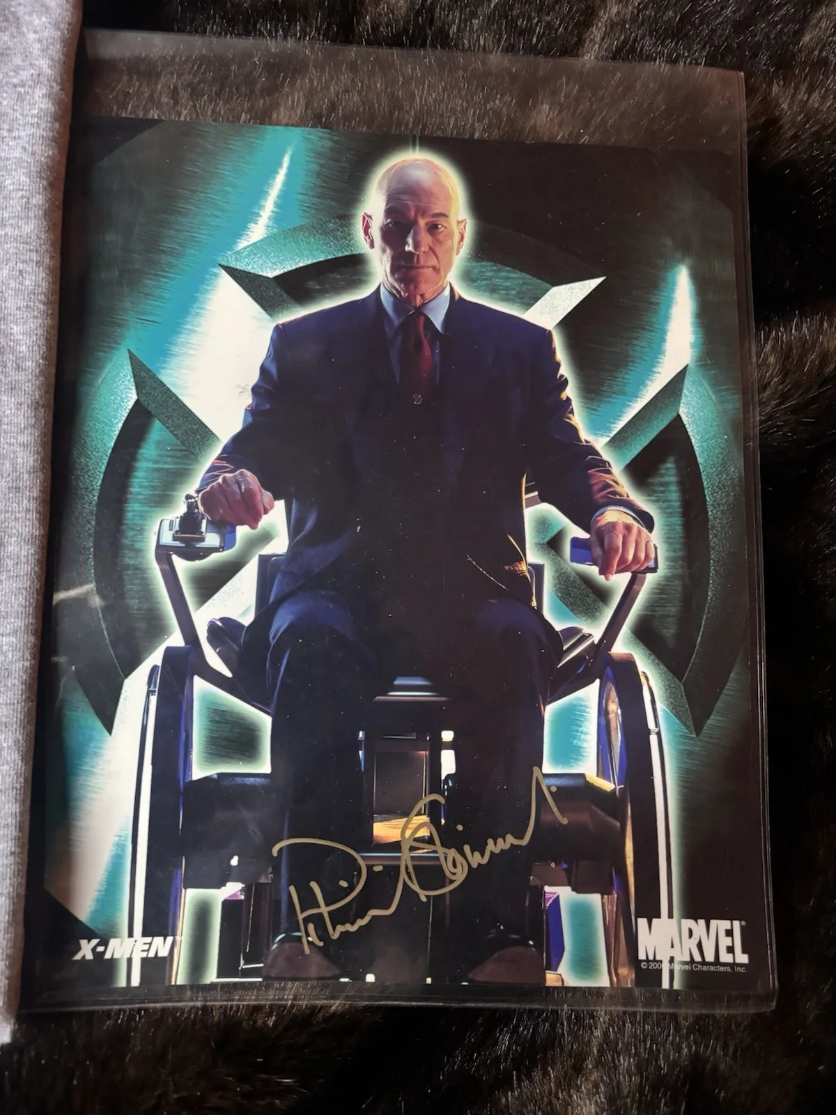 Patrick Stewart — Patrick Stewart Professor X X-Men Autographed Signed T-Shirt And Photo Lot, изображение 4
