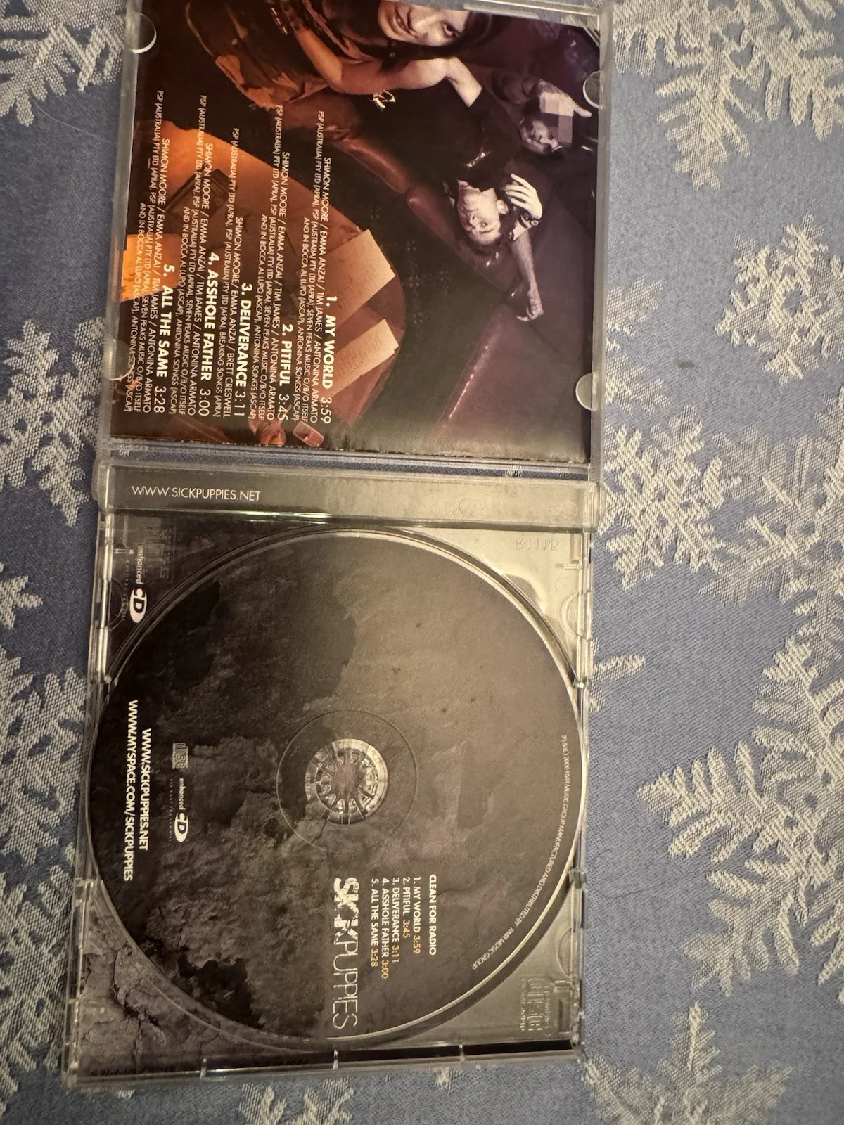 Sick Puppies EP Group Signed/Autographed CD Cover/Jacket W/ Cd., image 5