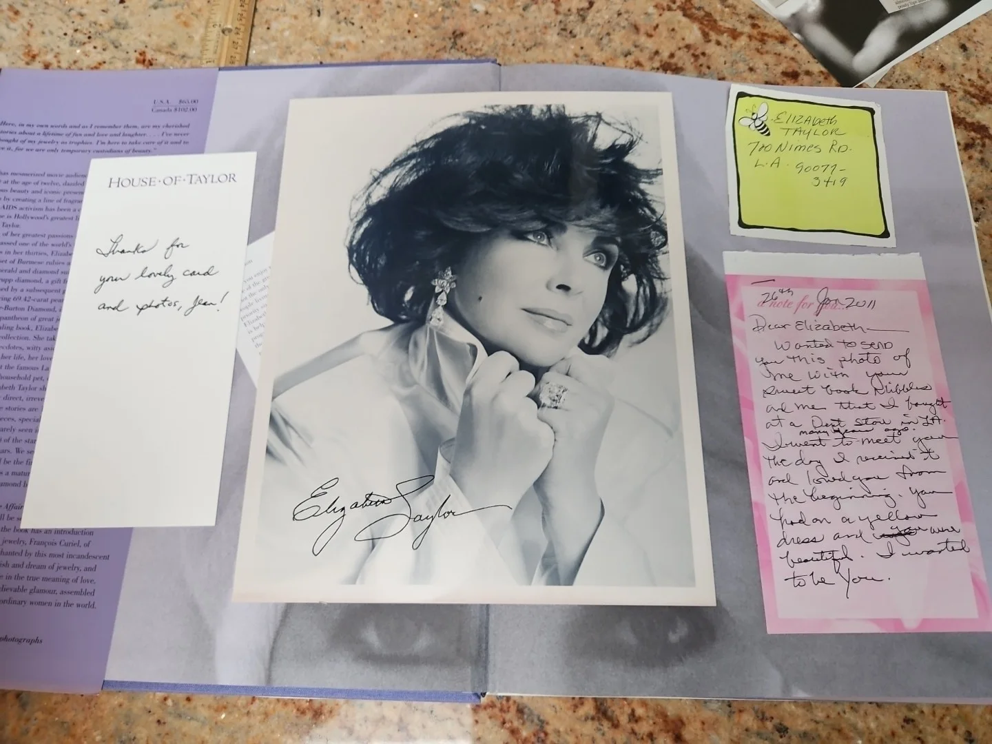 Elizabeth Taylor — Elizabeth Taylor autographed Photo 1991 Photo B&W 8 x 10 And Book Of Her Jewerly