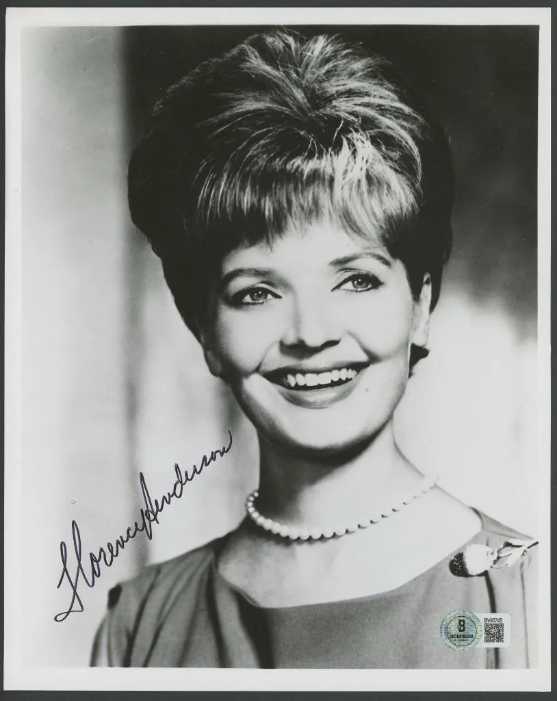 Florence Henderson — FLORENCE HENDERSON signed 8x10 photo | "Brady Bunch" - autograph BAS certified