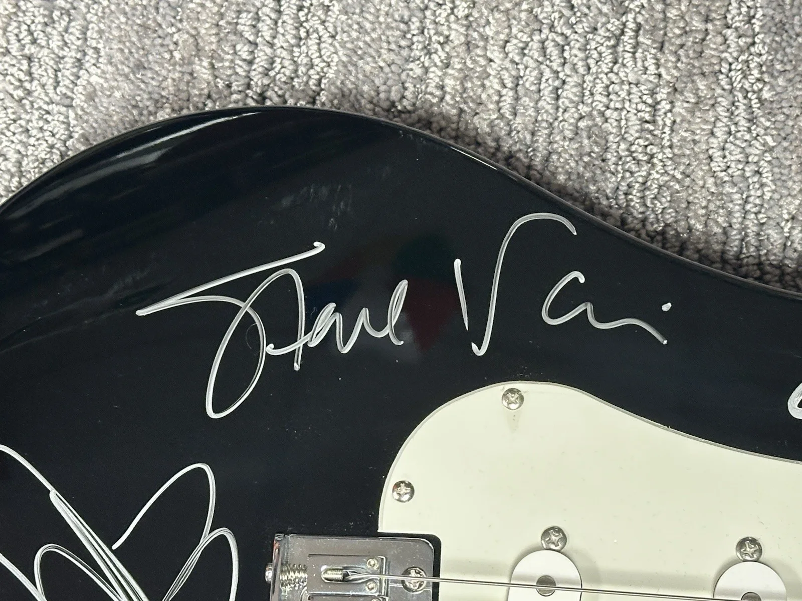 Joe Satriani Steve Vai Eric Johnson Signed Guitar JSA COA LOA Original G3 Lineup, изображение 3
