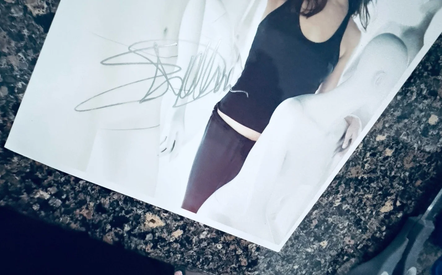 Eliza Dushku — Dollhouse Signed Photo ELIZA DUSHKU auto Buffy The Vampire Slayer Tru Calling, image 2