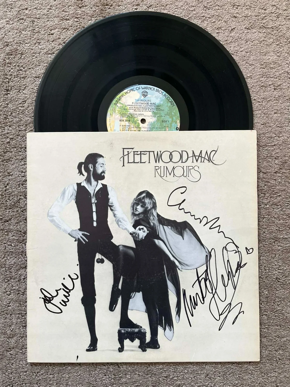 FLEETWOOD MAC RUMORS SIGNED VINYL CHRISTINE MCVIE X3 ORINGINAL PRESSING PROOF, изображение 2