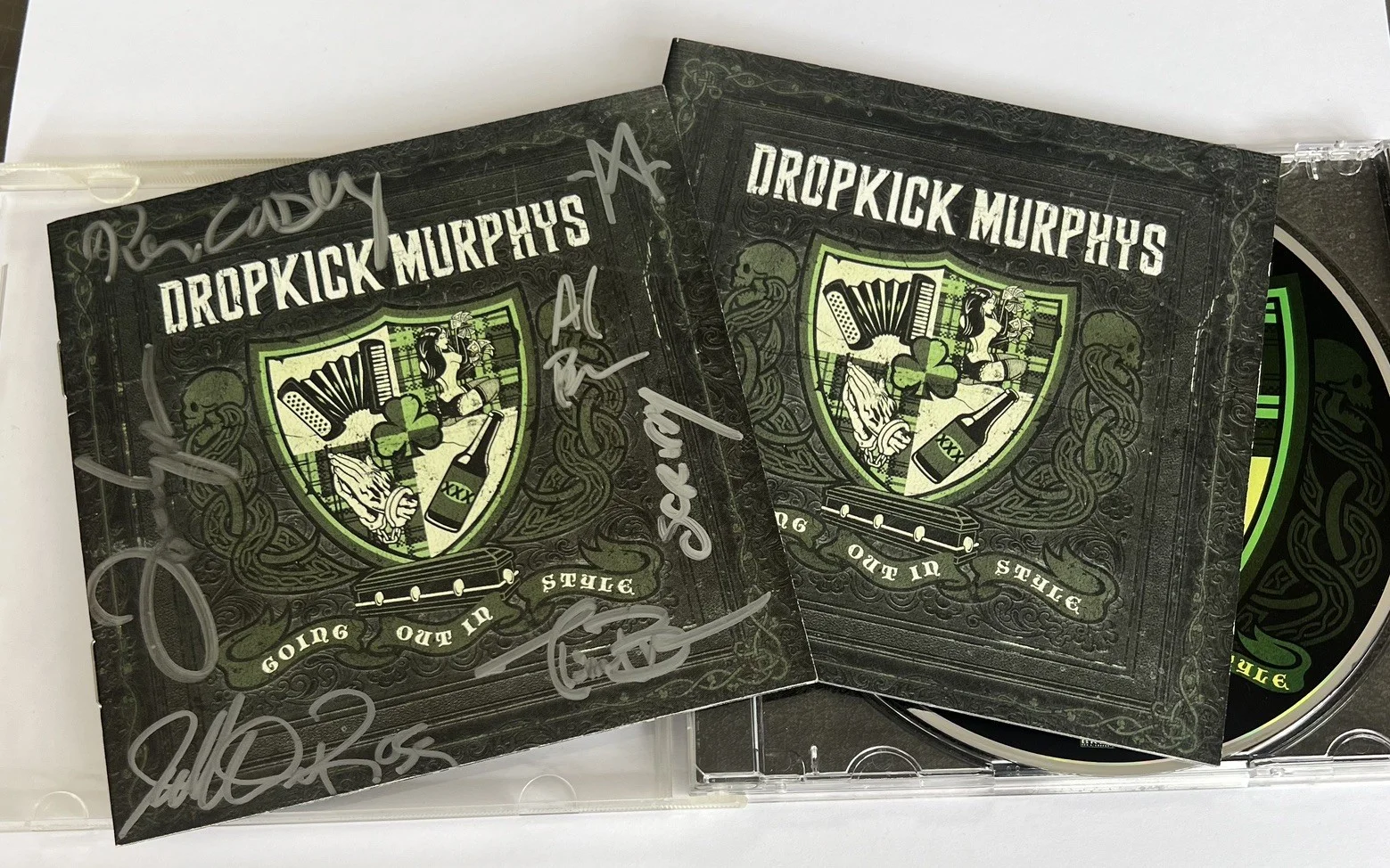 Dropkick Murphys Going Out In Style 2011 Signed Al Barr +6 CD Album Autographed, image 2