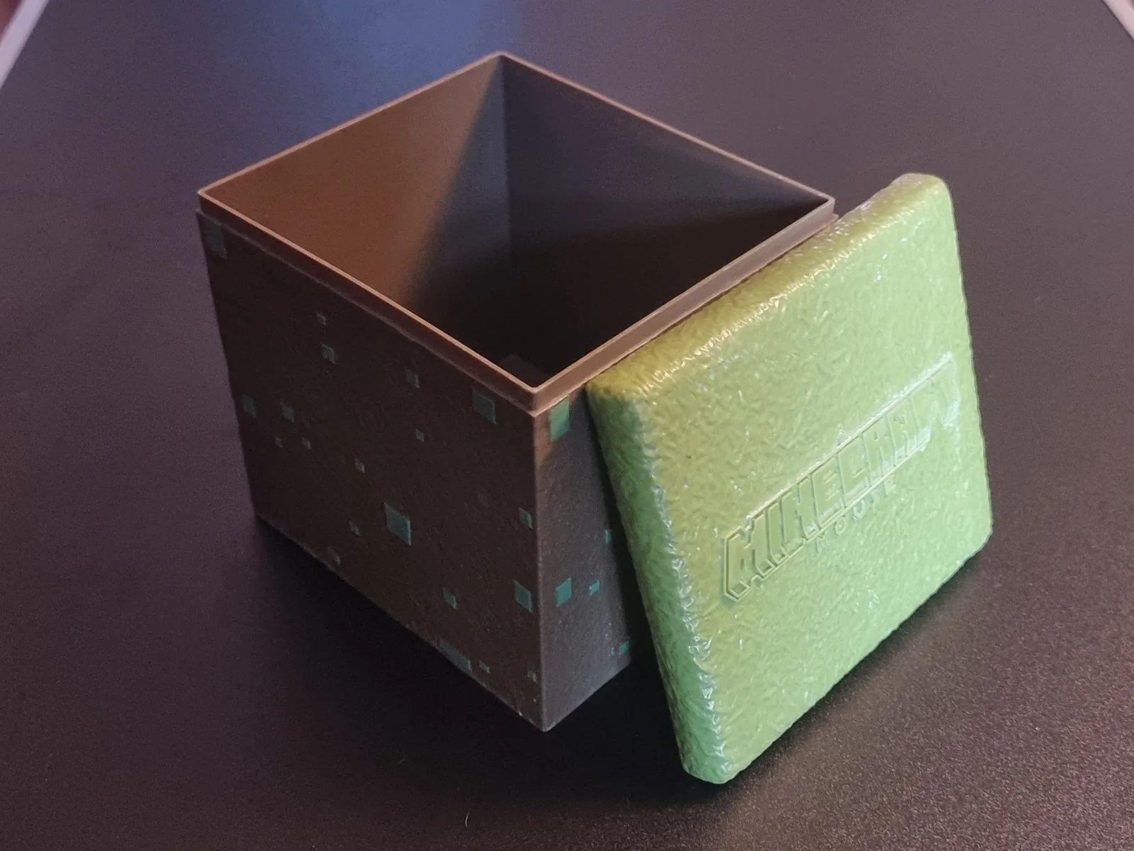 Minecraft Movie - Popcorn Tin Grass Block - Unused - New out of packaging, изображение 2