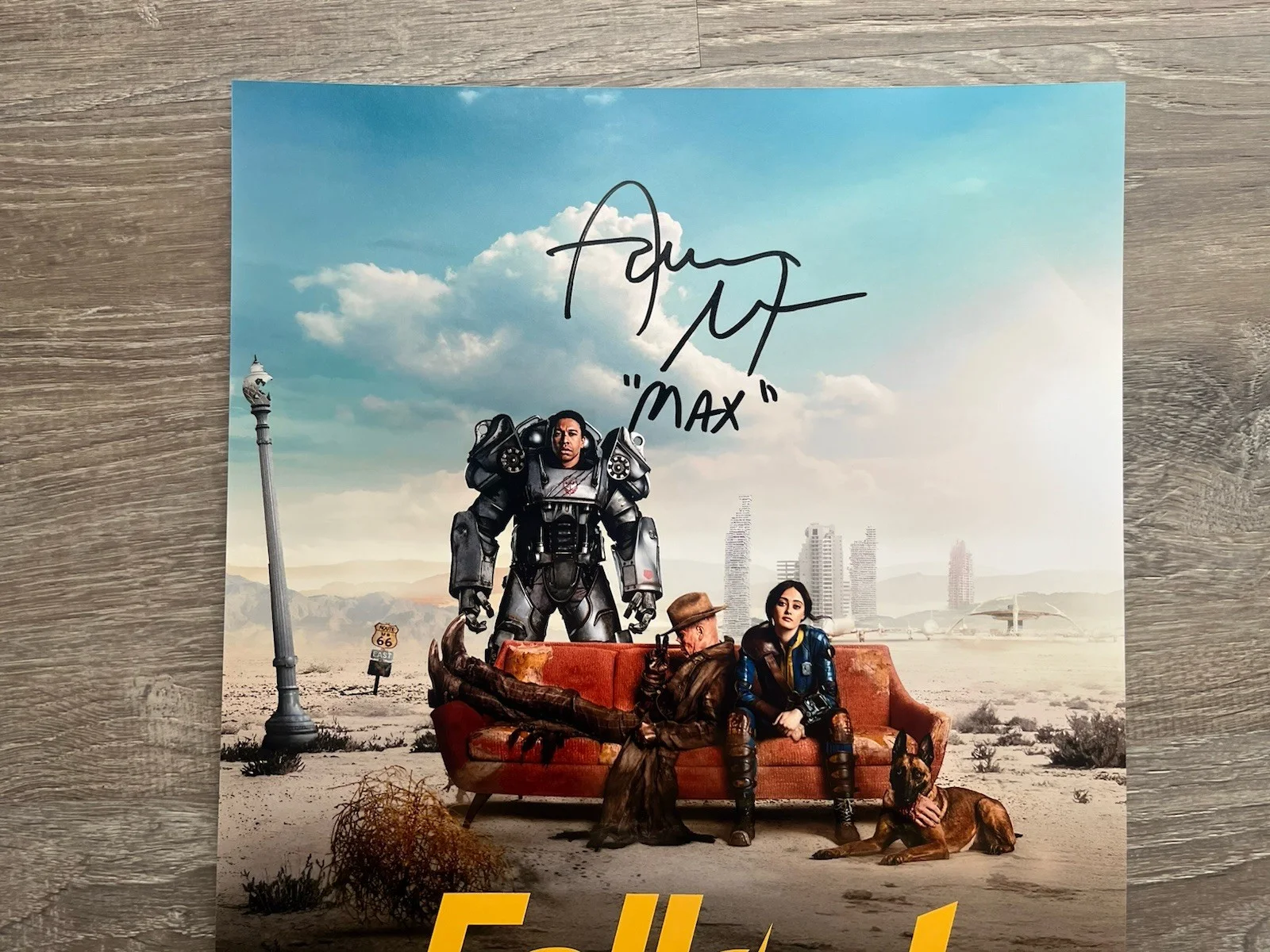 Aaron Moten — Aaron Moten Signed Fallout 11x14 Photo Beckett COA Maximus, image 3