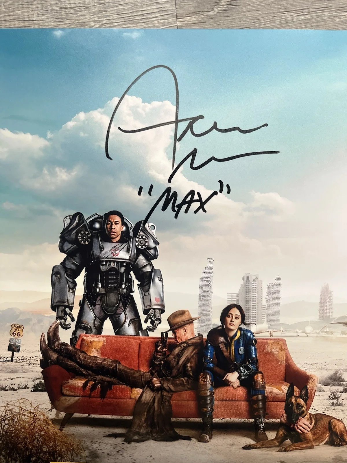 Aaron Moten — Aaron Moten Signed Fallout 11x14 Photo Beckett COA Maximus, изображение 4