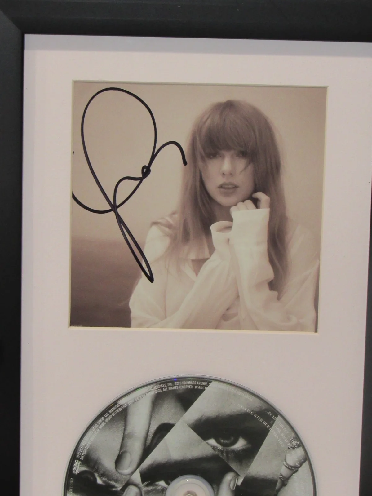Taylor Swift Hand Signed AUTOGRAPHED CD TTPD Insert & REPUTATION Framed, image 2