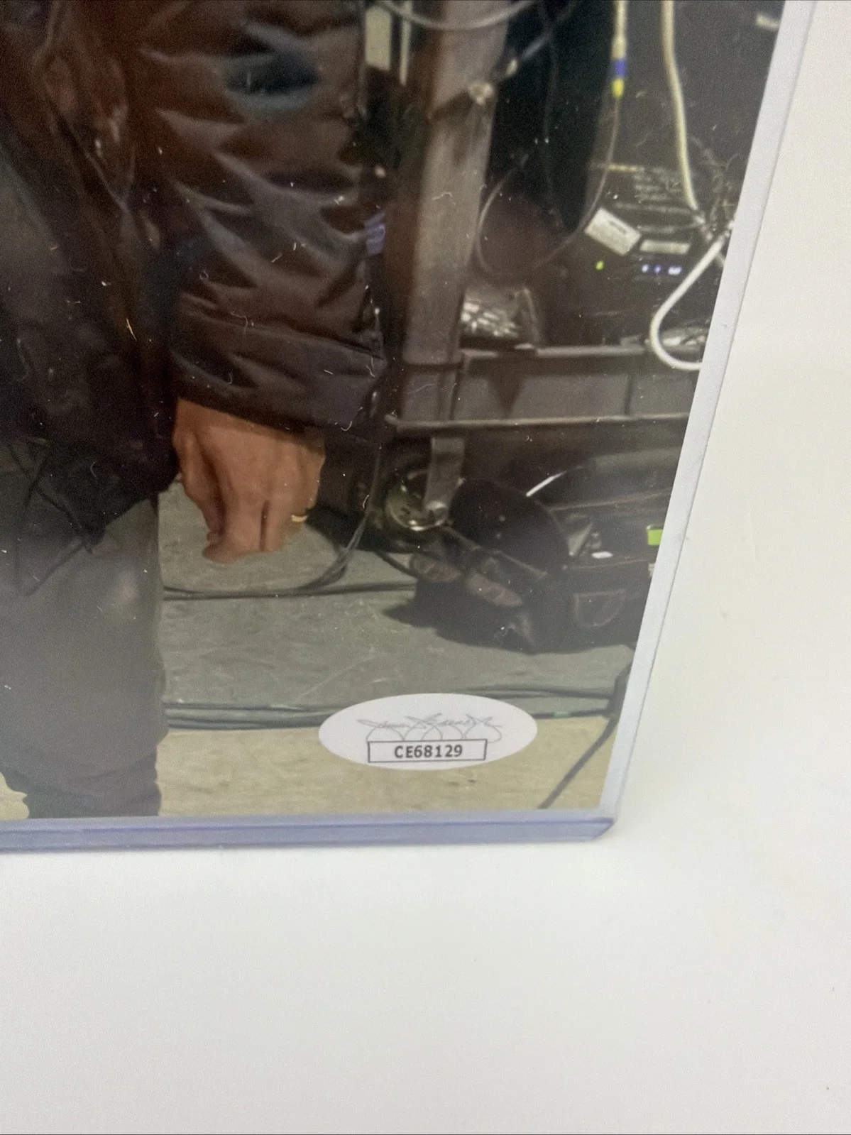 Matt Duffer, Ross Duffer — Ross & Matt Duffer "Stranger Things" Creators AUTOGRAPH Signed 8x10 Photo JSA, image 5