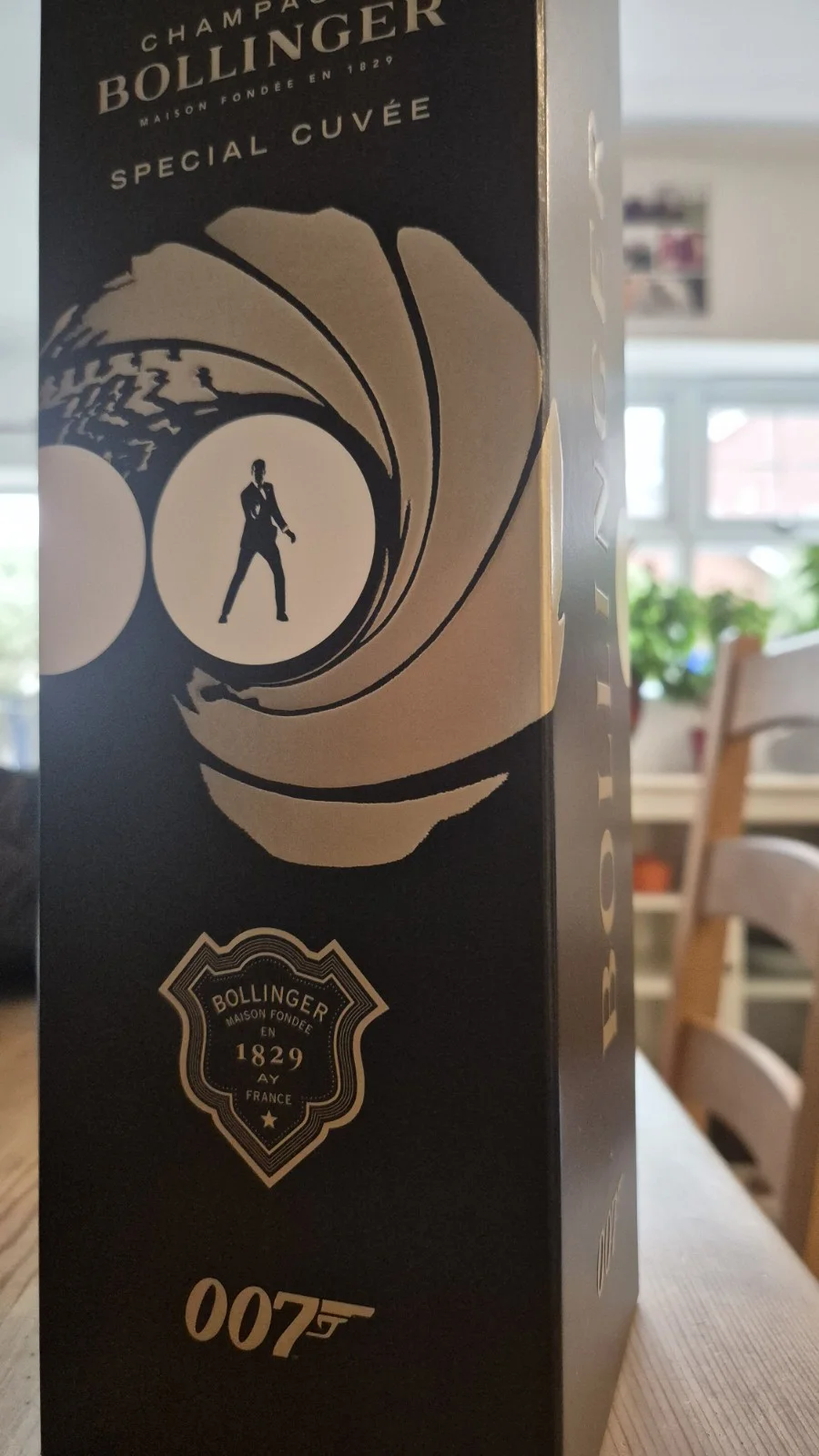 James Bond 007 Bollinger bottle and box Special Cuvee Champagne EMPTY!, image 2