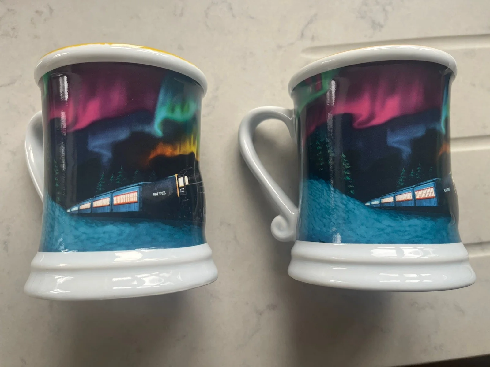 2 X BNWOT OFFICIAL "POLAR EXPRESS" LARGE 3D COFFEE / TEA MUGS - WARNER BROS, image 3