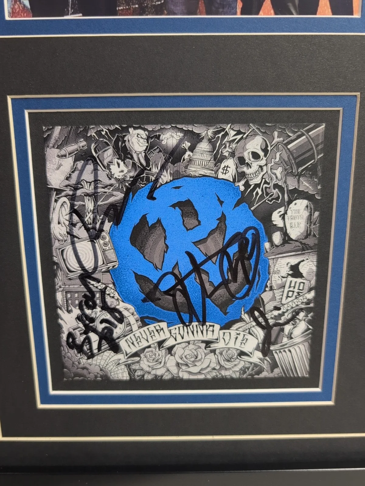 Pennywise Signed CD Never Gonna Die Frame 11x16 Beckett COA Jim Fletcher Byron, изображение 3