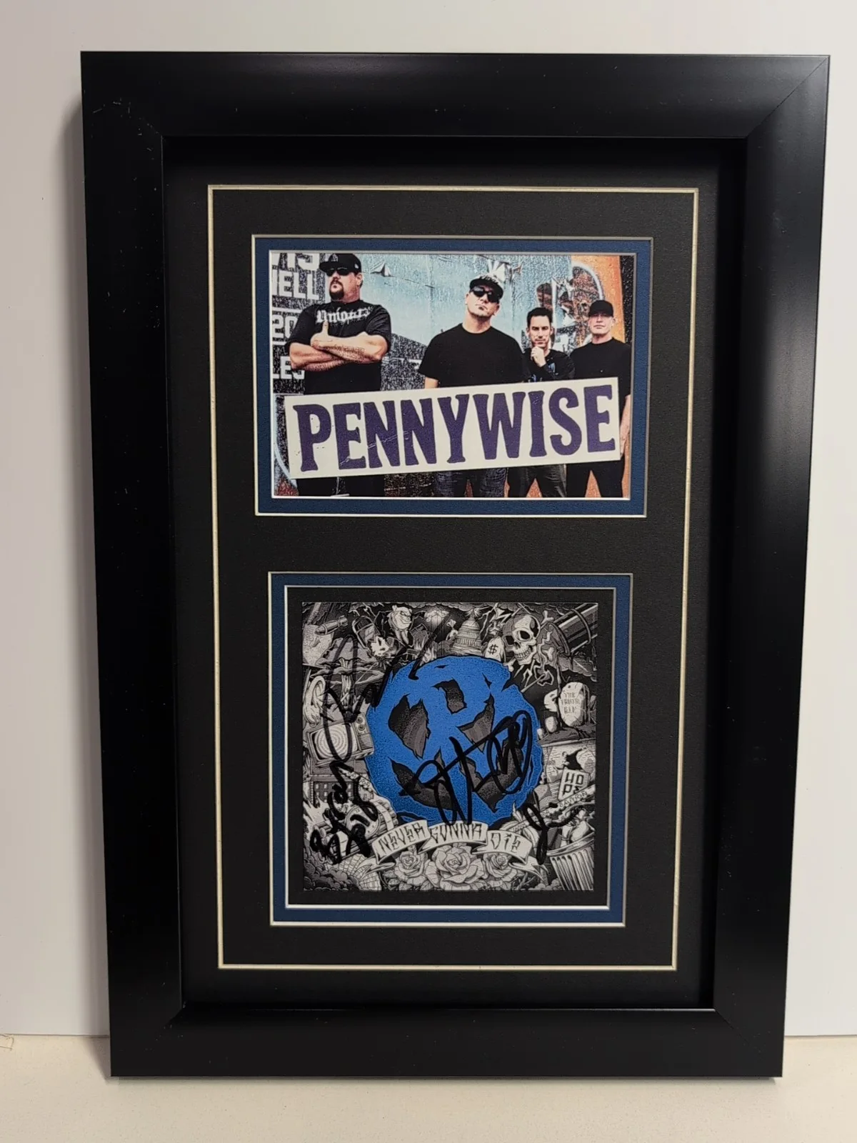 Pennywise Signed CD Never Gonna Die Frame 11x16 Beckett COA Jim Fletcher Byron, изображение 5