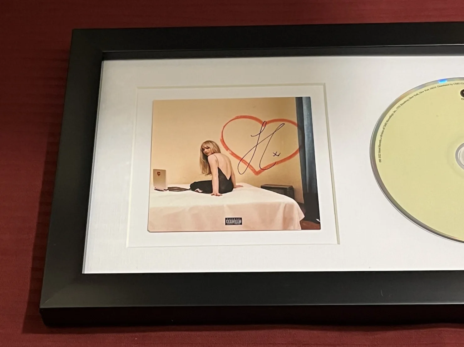 SABRINA CARPENTER SIGNED & FRAMED EMAILS I CANT SEND CD DISPLAY AUTOGRAPH COA, image 3