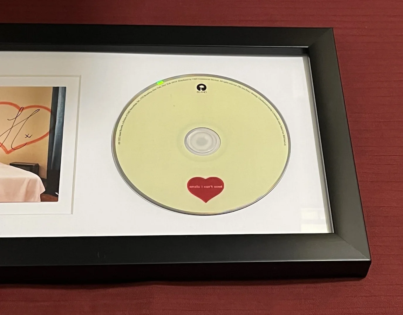 SABRINA CARPENTER SIGNED & FRAMED EMAILS I CANT SEND CD DISPLAY AUTOGRAPH COA, image 4