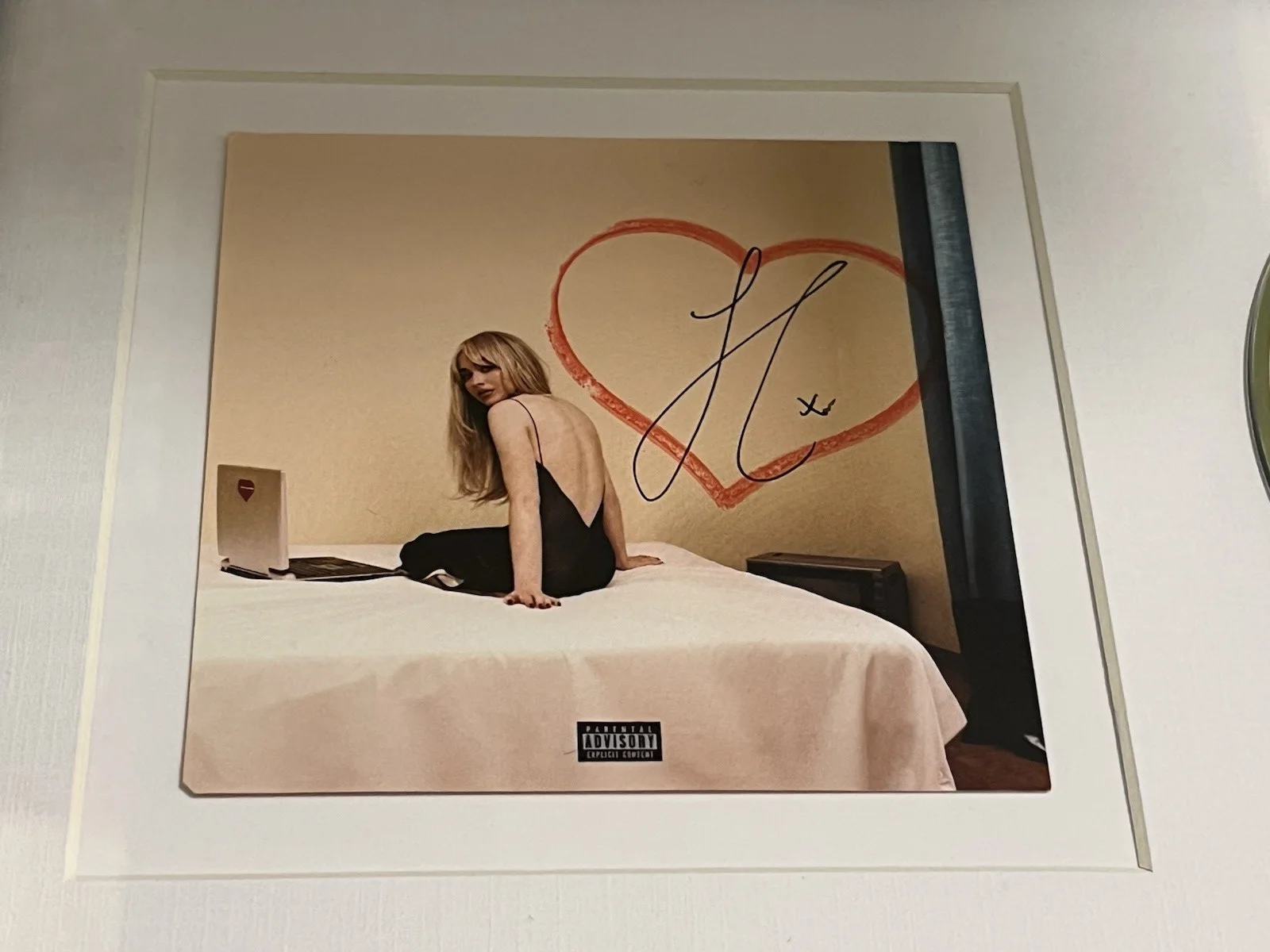 SABRINA CARPENTER SIGNED & FRAMED EMAILS I CANT SEND CD DISPLAY AUTOGRAPH COA, image 5