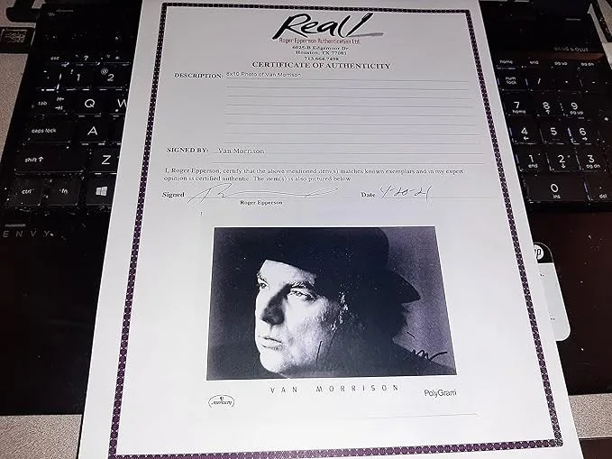 Van Morrison — * VAN MORRISON * rare signed Polygram promotional 8X10" photo / Epperson LOA, изображение 2