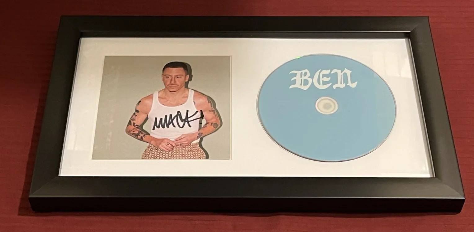 MACKLEMORE SIGNED & FRAMED BEN CD DISPLAY AMAZING AUTOGRAPH COA GEMINI HEIST A, image 2