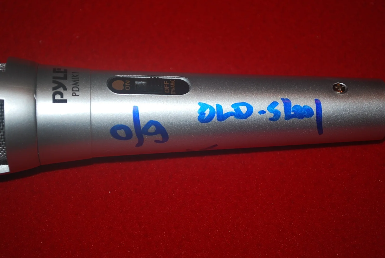 MUSIC LEGEND TONE LOC Signed Microphone Beckett COA BV81426, image 3