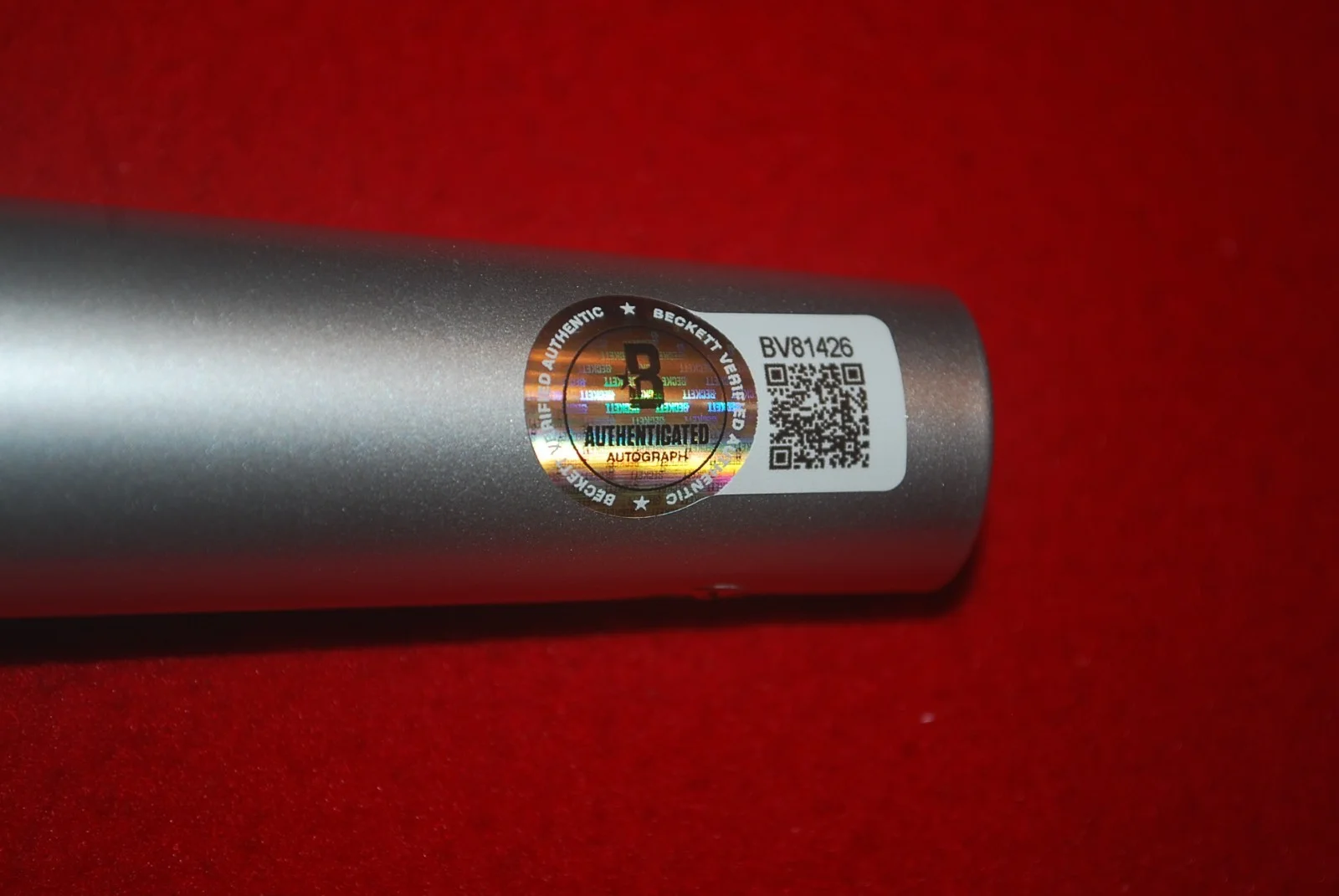 MUSIC LEGEND TONE LOC Signed Microphone Beckett COA BV81426, image 4