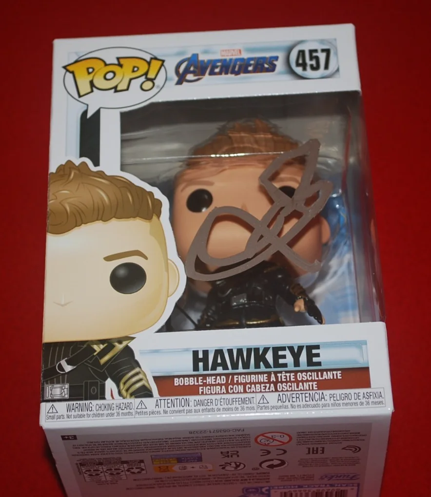 JEREMY RENNER — AVENGERS JEREMY RENNER HAWKEYE Signed FUNKO POP 457 Beckett COA BV81427, image 2