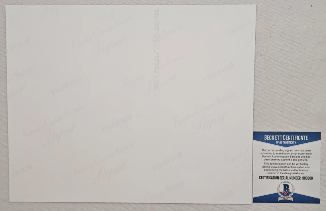 Michael C. Hall — Michael C. Hall Signed 8x10 Beckett w/ JSA CoA, Dexter, image 2