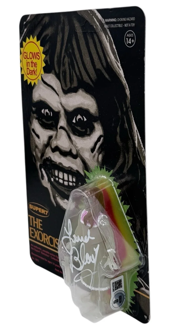 Linda Blair — Linda Blair Signed Regan (Monster Glow) ReAction Figure Beckett BAS Witness, изображение 3