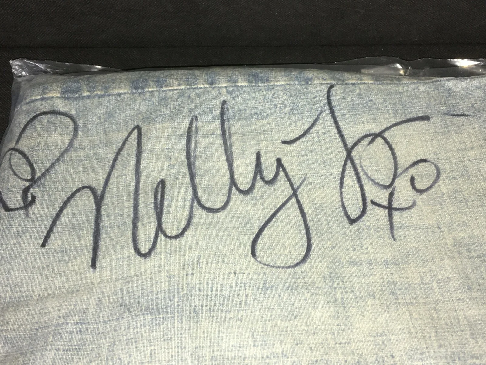 NELLY FURTADO Autographed AUTO Costa Blanca Brazilian Low Rise BLUE JEANS 26, изображение 3
