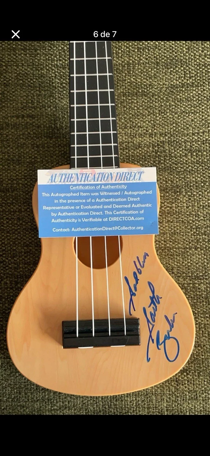 Ukelele Autografiado por Garth Brooks – Certificado de Autenticidad (COA), image 2