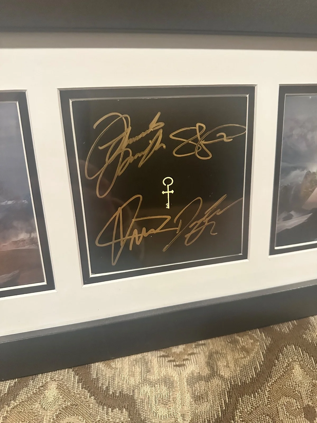 Jake Kiszka, Josh Kiszka, Sam Kiszka, Danny Wagner — Greta Van Fleet Band Signed Autograph Battle at Garden’s Gate CD Display, image 2