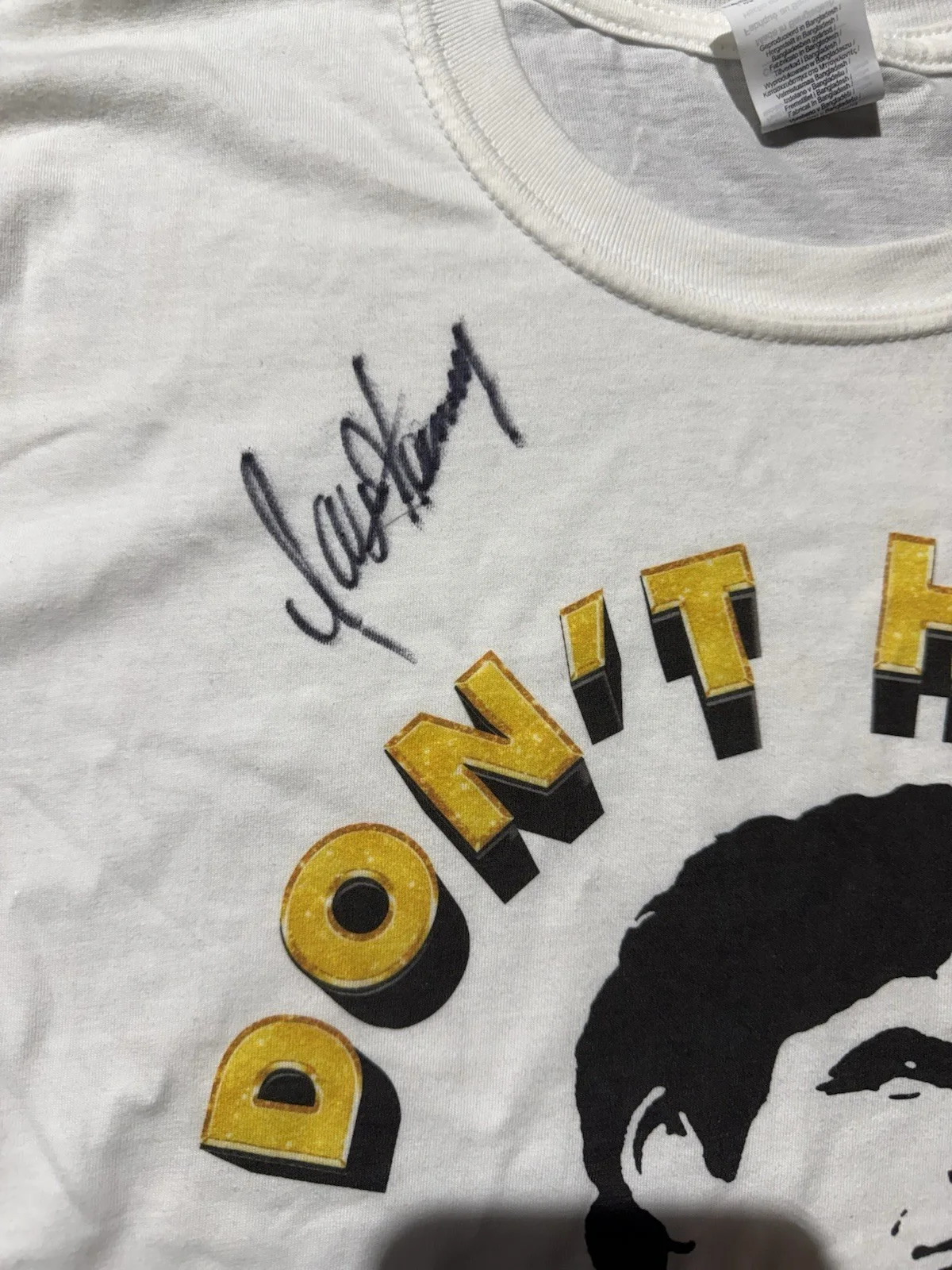 David Hasselhoff — Signed David Hasselhoff ‘Don’t Hassel The Hoff’ Shirt 2019 London Play 9 To 5, изображение 2