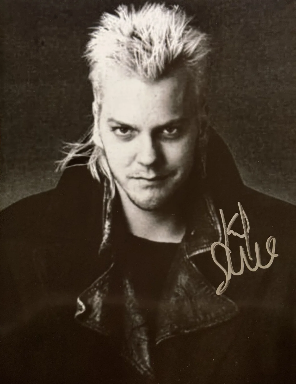 Kiefer Sutherland — Kiefer Sutherland, Signed 8x10 Autograph Photo, The Lost Boys, Vampire B&W