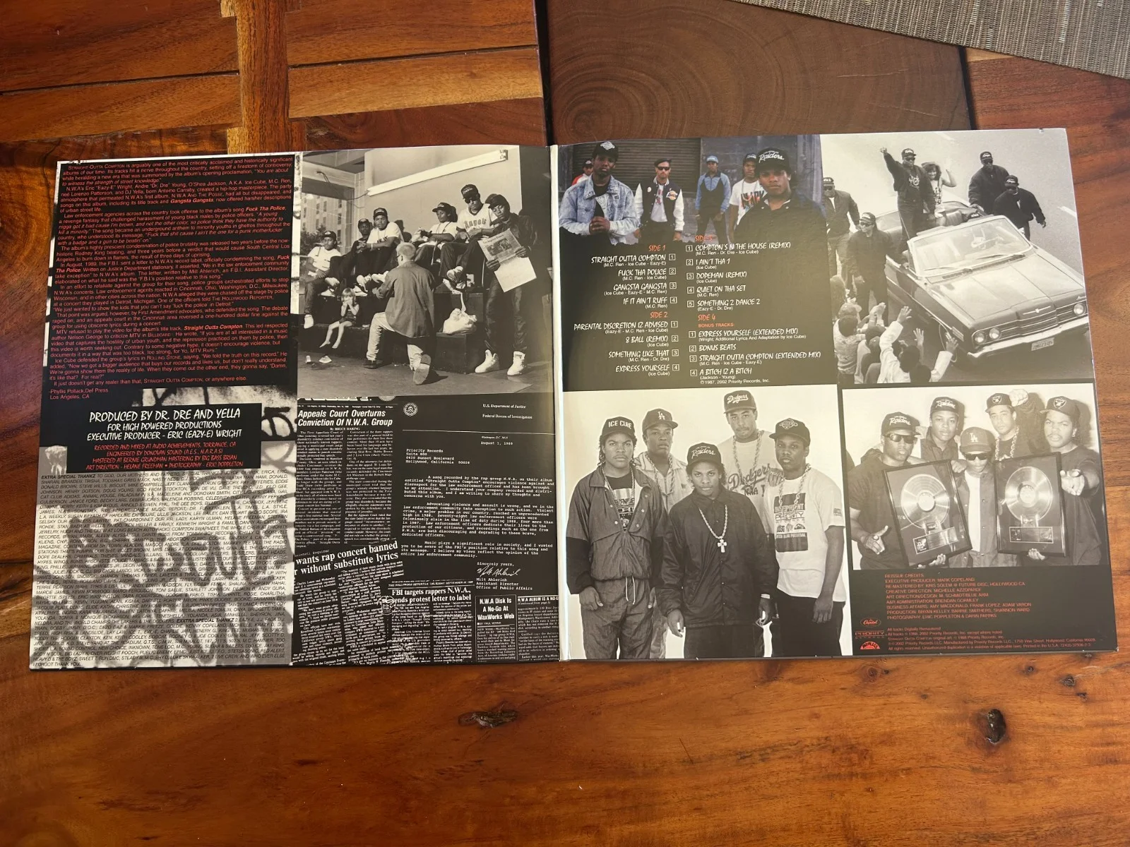 NWA album signed by Ice Cube, MC Ren, DJ Yella + the DOC. COA, изображение 5