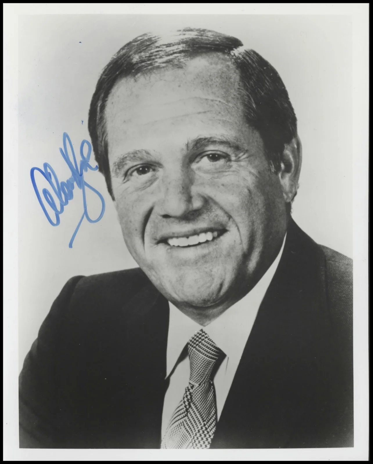 Alan King — Alan King Signed 8x10 Black & White Photo