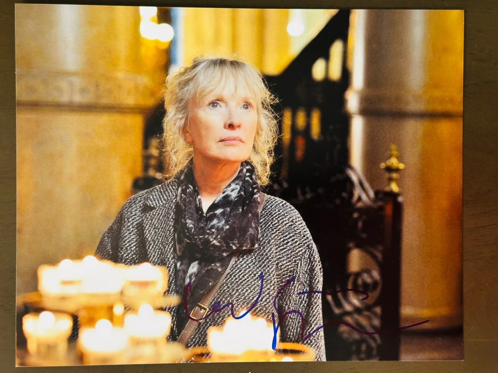 Lindsay Duncan — Lindsay Duncan signed Le Week End 8x10 photo In Person. About Time