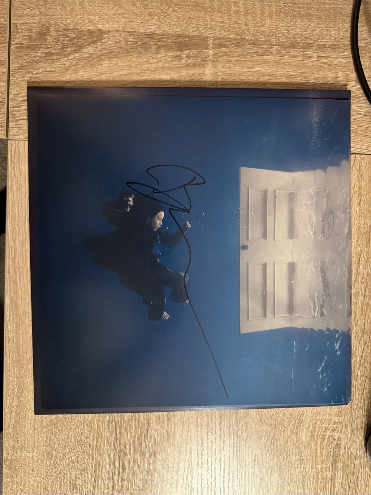 Billie Eilish — BILLIE EILISH HIT ME HARD and SOFT SIGNED VINYL LP COVER AUTOGRAPH