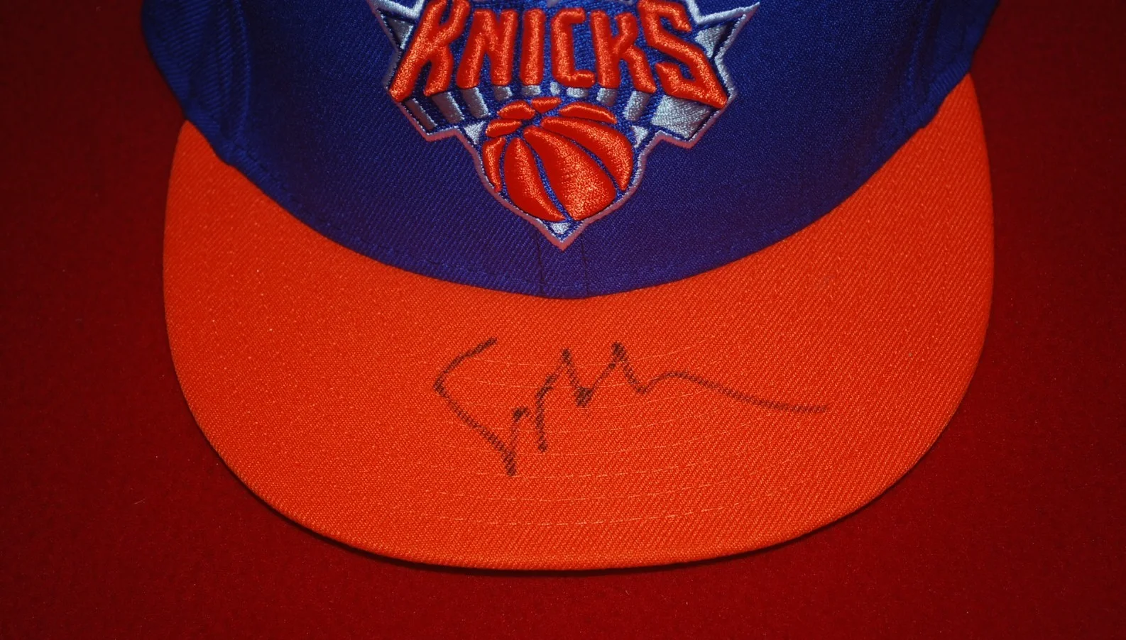 SPIKE LEE — Legendary Director SPIKE LEE Signed NEW ERA SNAPCK KNICKS HAT BAS COA BV81416, изображение 2