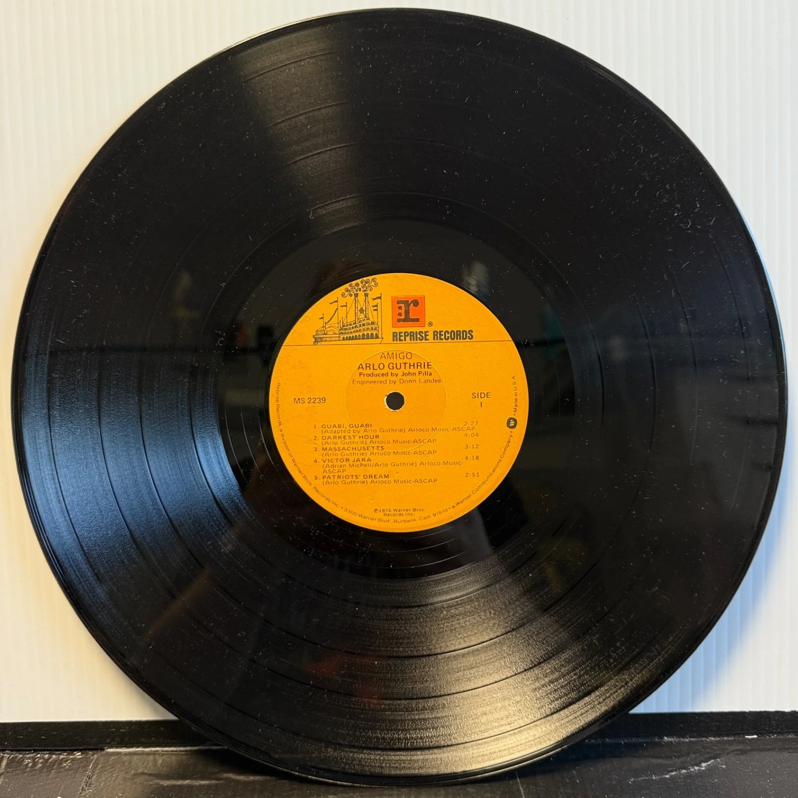 ARLO GUTHRIE "Amigo" AUTOGRAPHED "To Miro Arlo Guthrie" USA vinyl MS 2239, изображение 4