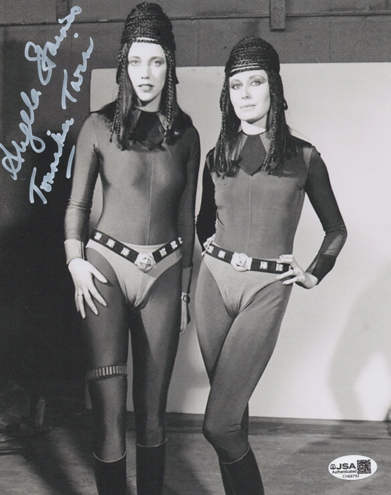 Angela Staines — Star Wars- Brea Tonnika 8x10 photo signed by Angela Staines JSA COA