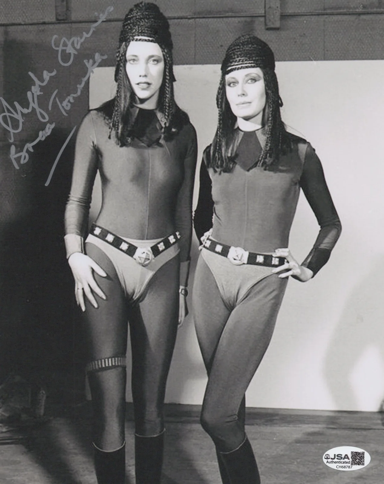 Angela Staines — Star Wars- Brea Tonnika 8x10 photo signed by Angela Staines JSA COA